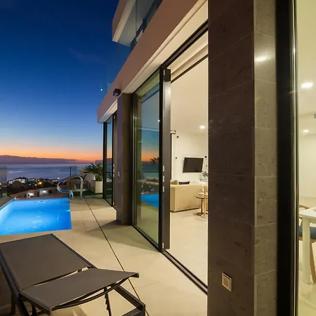 200m² New F With Private, Heated Pool And Amazing Ocean View. Villa Costa Adeje (Tenerife)